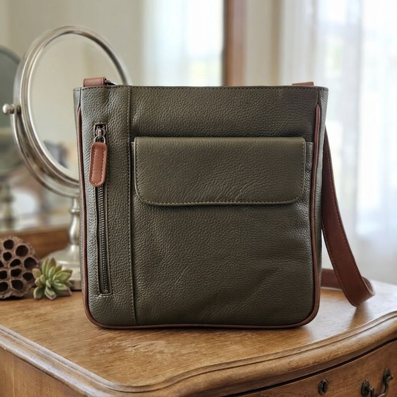 The Sienna Leather Cross Body Bag w/pin stripes