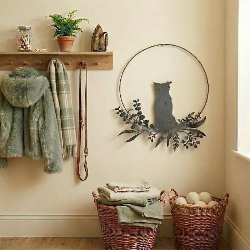 Dog in a wreath Labrador Border Collie Blue Heeler