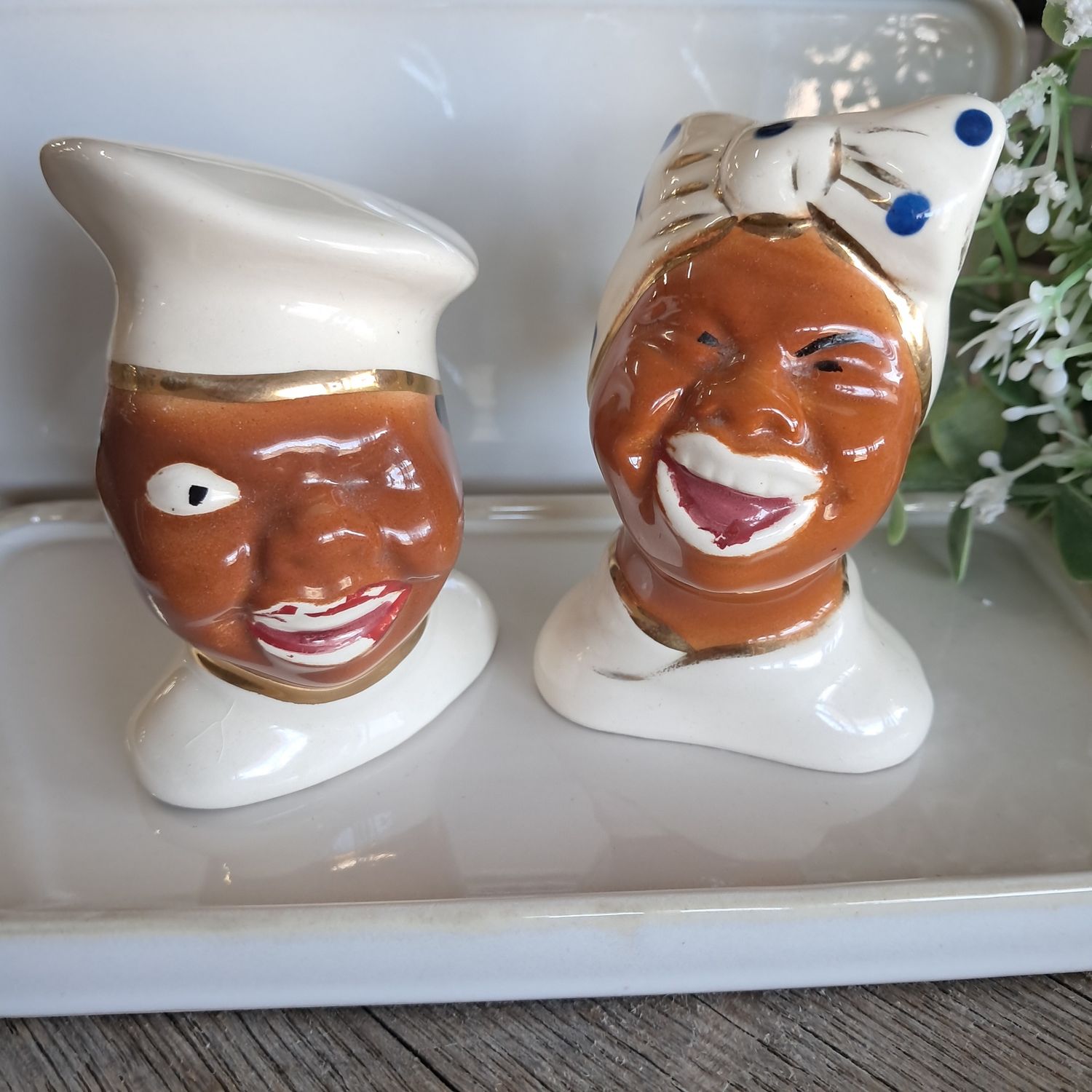 Americana Mama &amp; Papa Salt &amp; Pepper Shakers