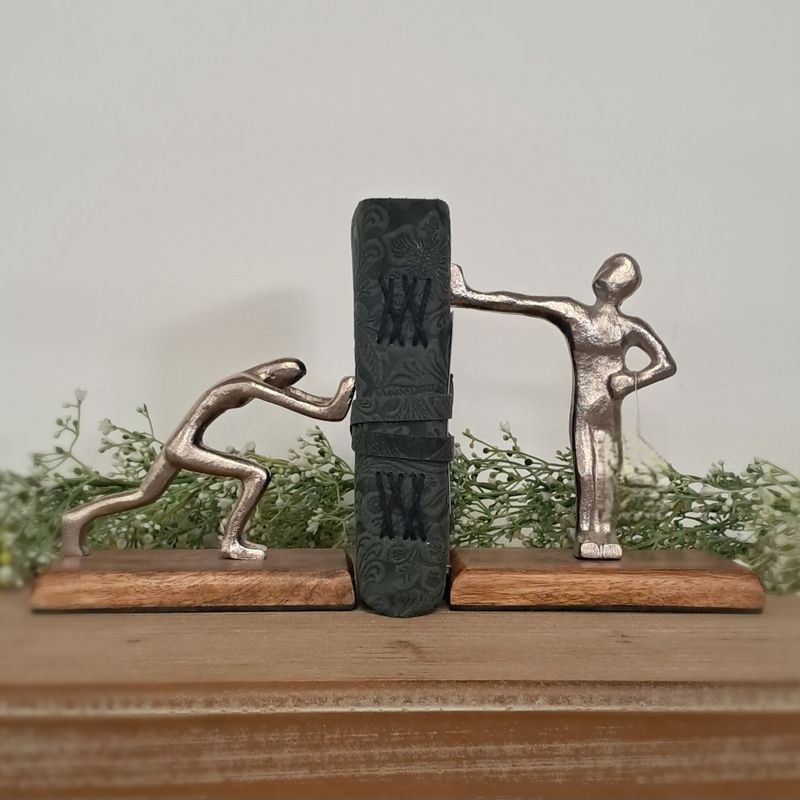 Leaning Men Cool Boys Bookends