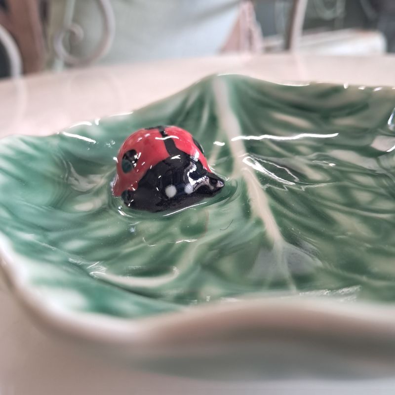 Cocinelle Cabbage Leaf w/Ladybird Ceramic Trinket Dish