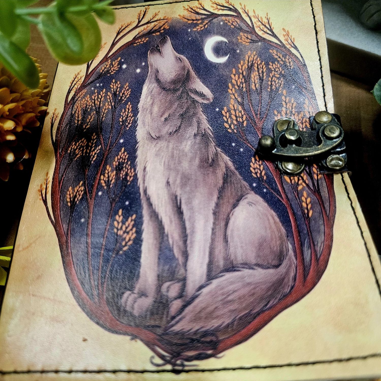The Howl of the Wolf at the Moon Leather Journal