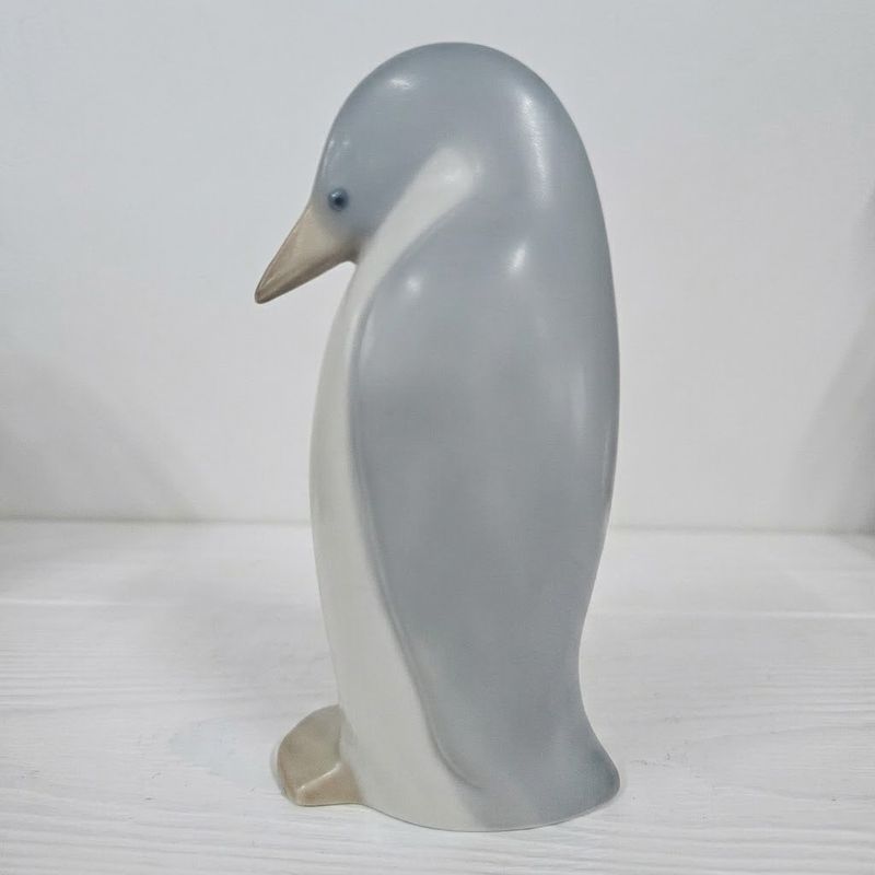 The Crowning Touch Japan Penguin Porcelain Figurine