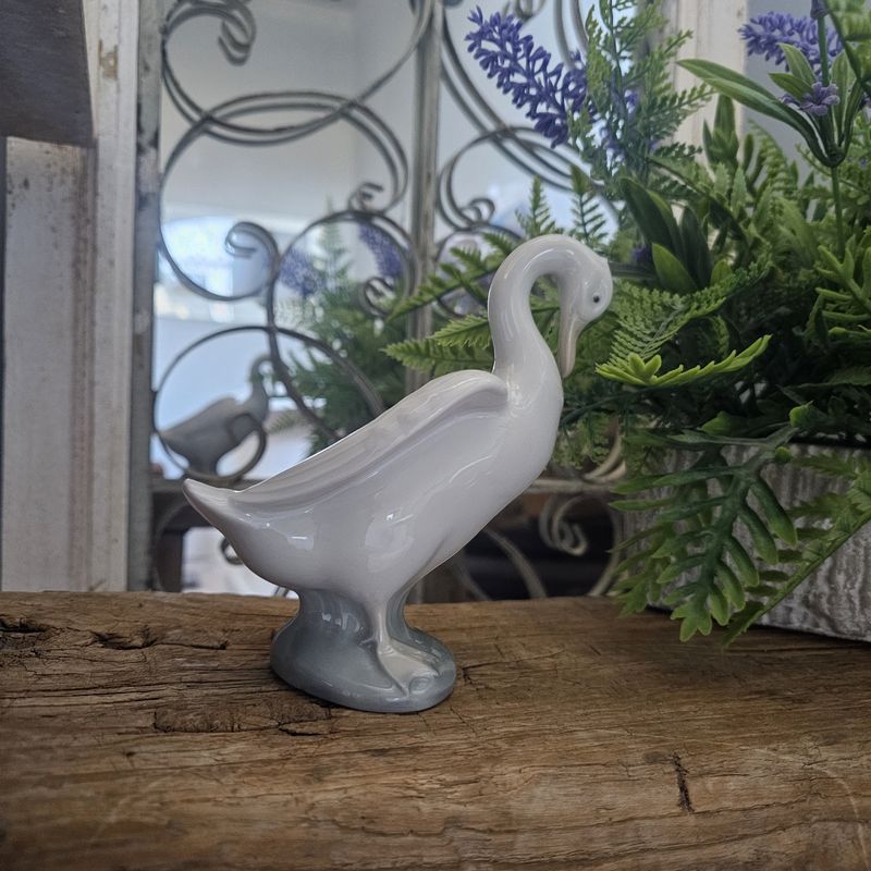 Nao by Lladro Preening Goose