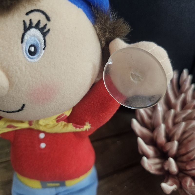 Noddy Plush w/Suctions France