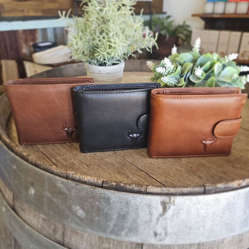 The Angus Tooled Bull Leather Wallet