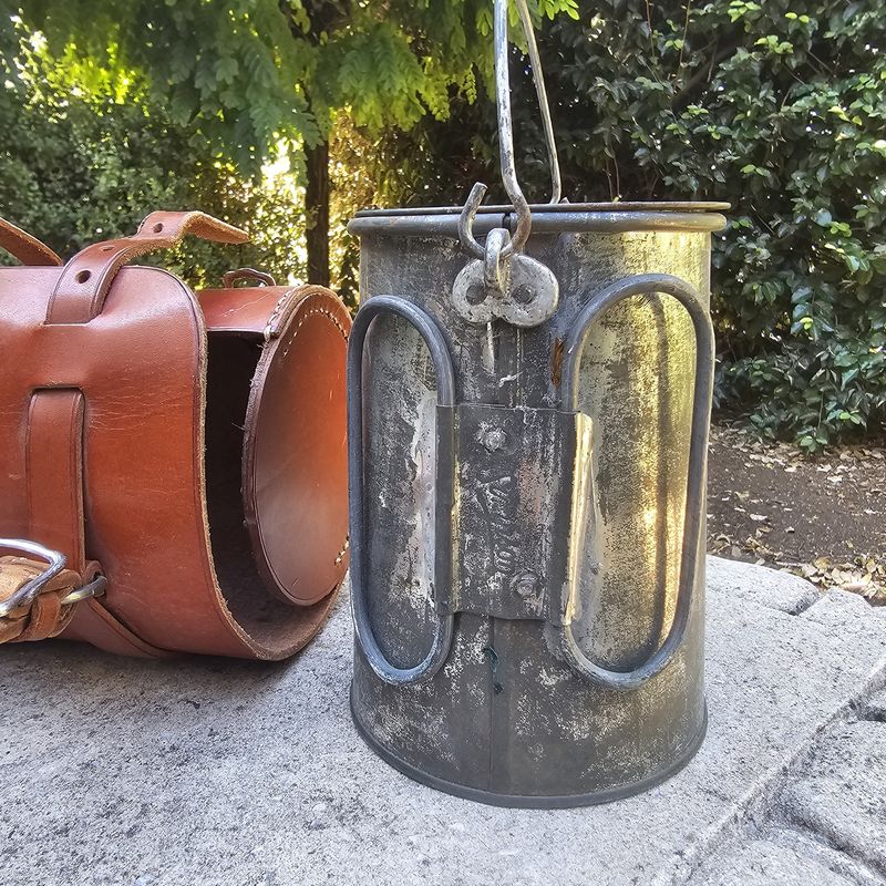 Vintage Simpson Branded Quart Pot