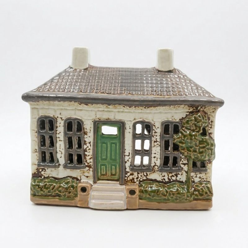 Tiny Town Green Ceramic Garden Cottage - Tealight