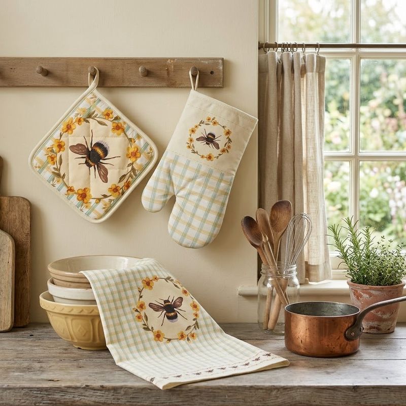 Bee Tea Towel Oven Mitt &amp; Pot Holder s/3