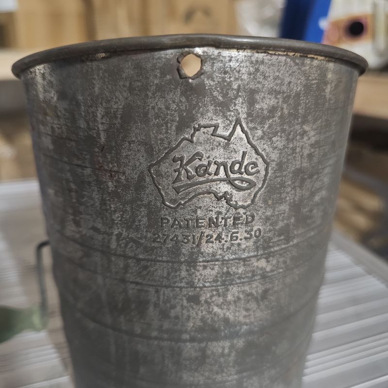 1940s Kande One hand Flour Sifter