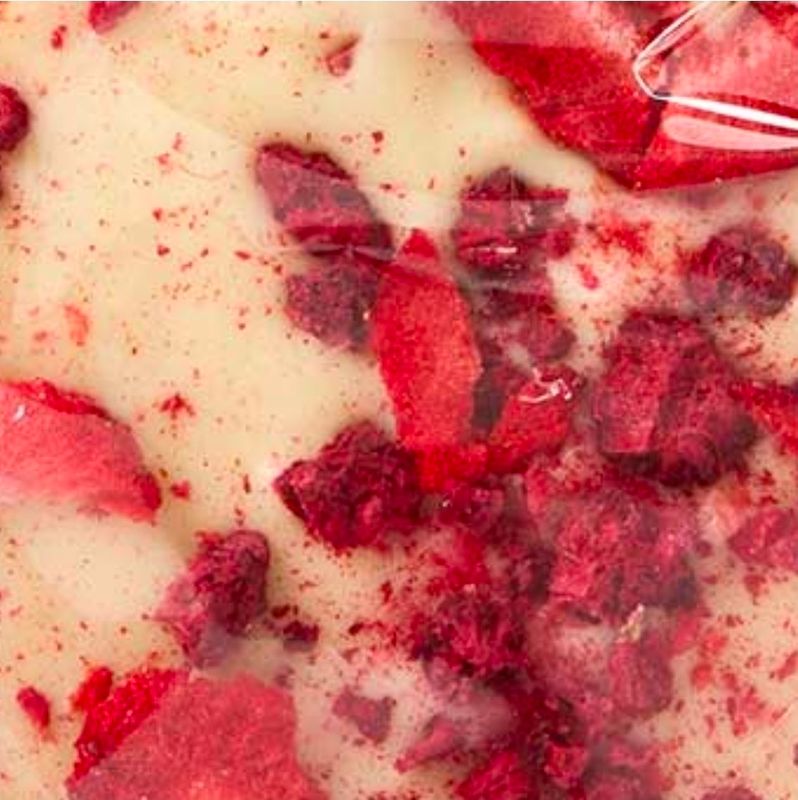 Raspberry, Strawberry &amp; White Belgian Chocolate Honeycomb - 200g