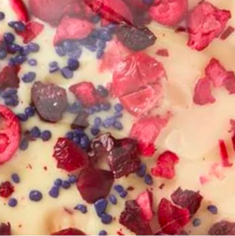Sour Cherry, Cranberry &amp; Candied Violet Honeycomb - 200g