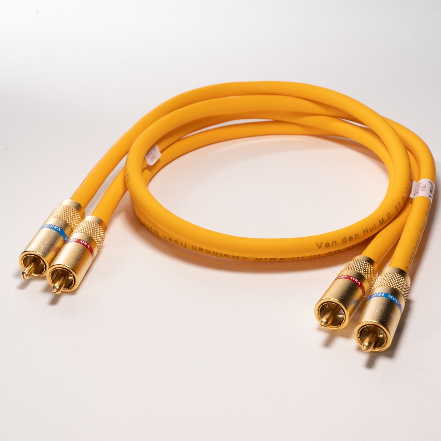 Van den Hul The D-102 MKIII 3T Hybrid RCA Interlink stereoset 2 stuks vanaf 0,8 meter