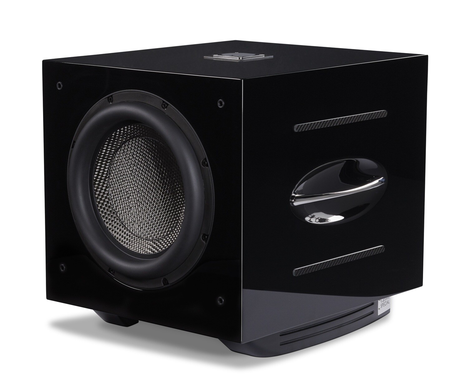 REL Carbon Special subwoofer 1.000 Watt RMS NextGen5. 19Hz bij -6dB met nieuwe 12” Carbon woofer met nog langere slag en 12” passieve Carbon radiator. 38,7kg.