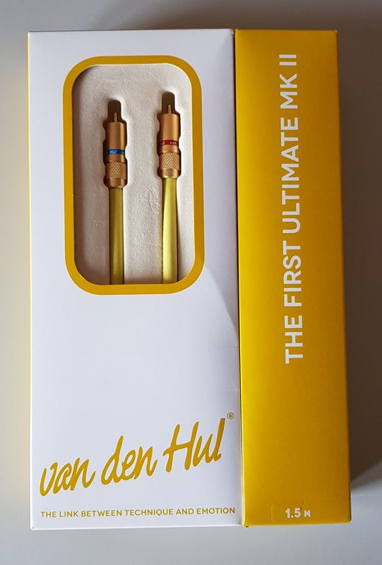 OCCASION Van den Hul The First Ultimate MK II RCA Interlink LSC-kerngeleider en carbon coating stereoset 1,5 meter