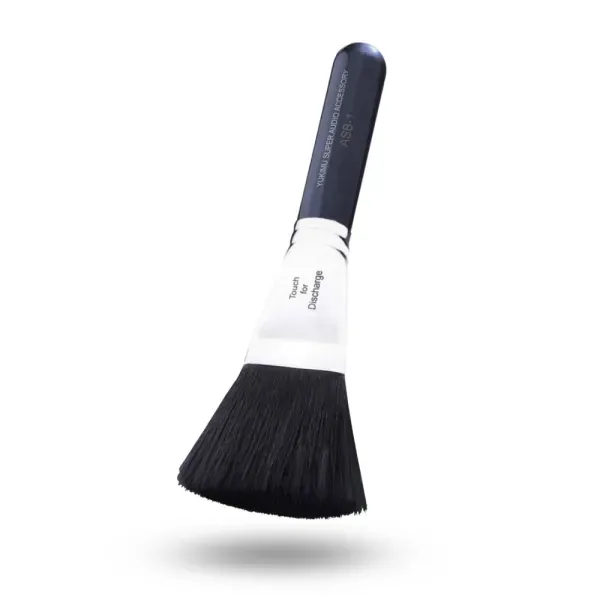 Furutech ASB-1 antistatische borstel voor het verwijderen van statische elektriciteit o.a. LP&#39;s, CD&#39;s en Blu-ray