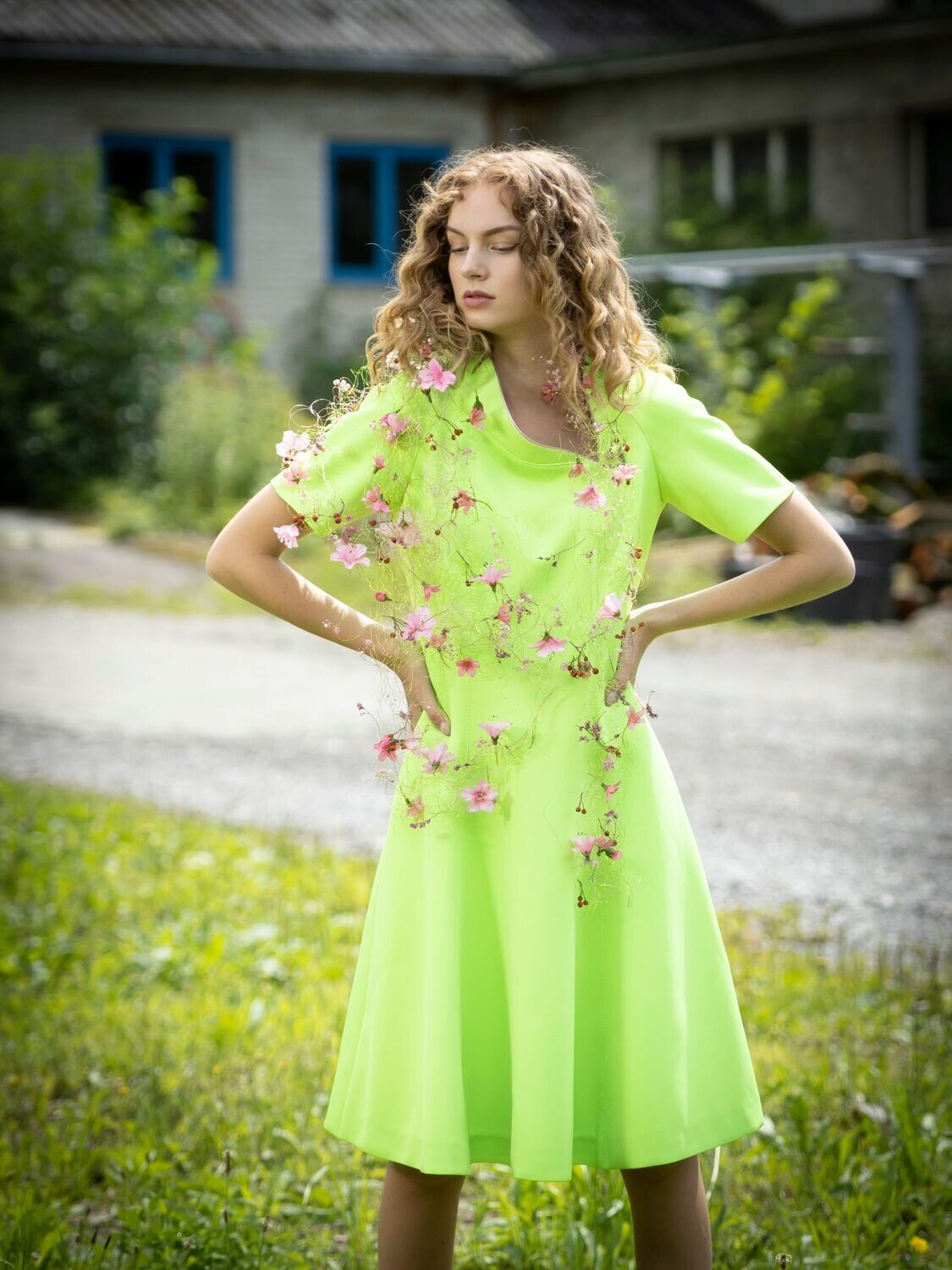 Kleid mit Kragen