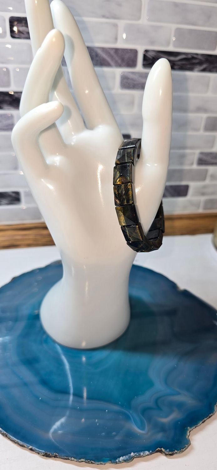 Faceted Square Tigers Eye Bracelet - 0.028kg