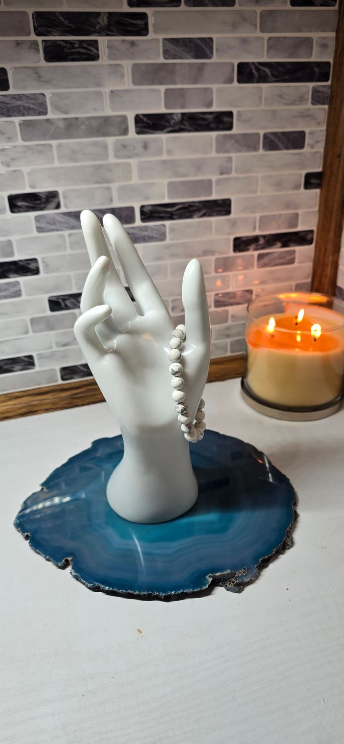 8mm Howlite Bracelet - 0.022kg
