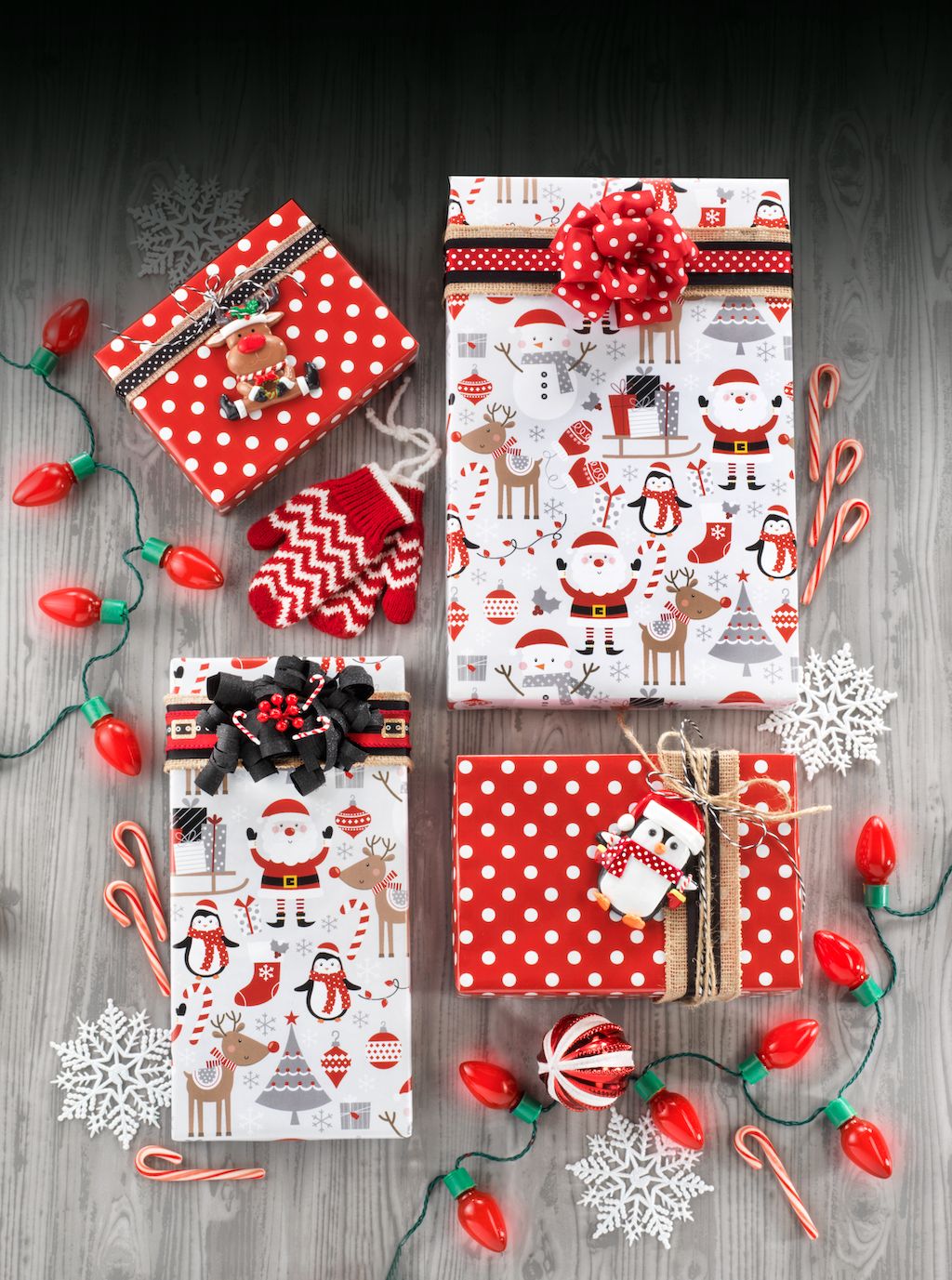 North Pole Parade Reversible JUMBO ROLL WRAP