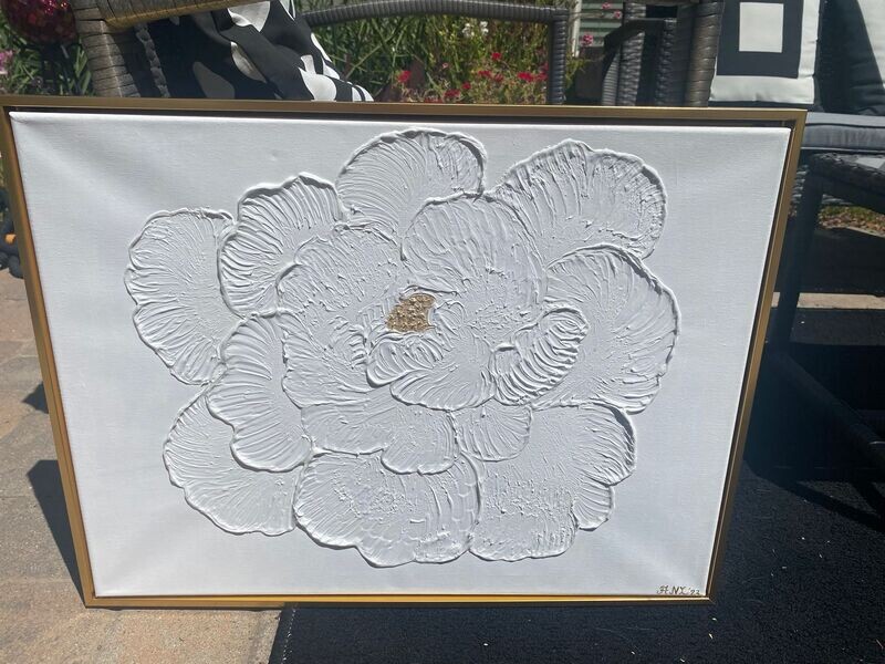 Peonie Bas-Relief Art