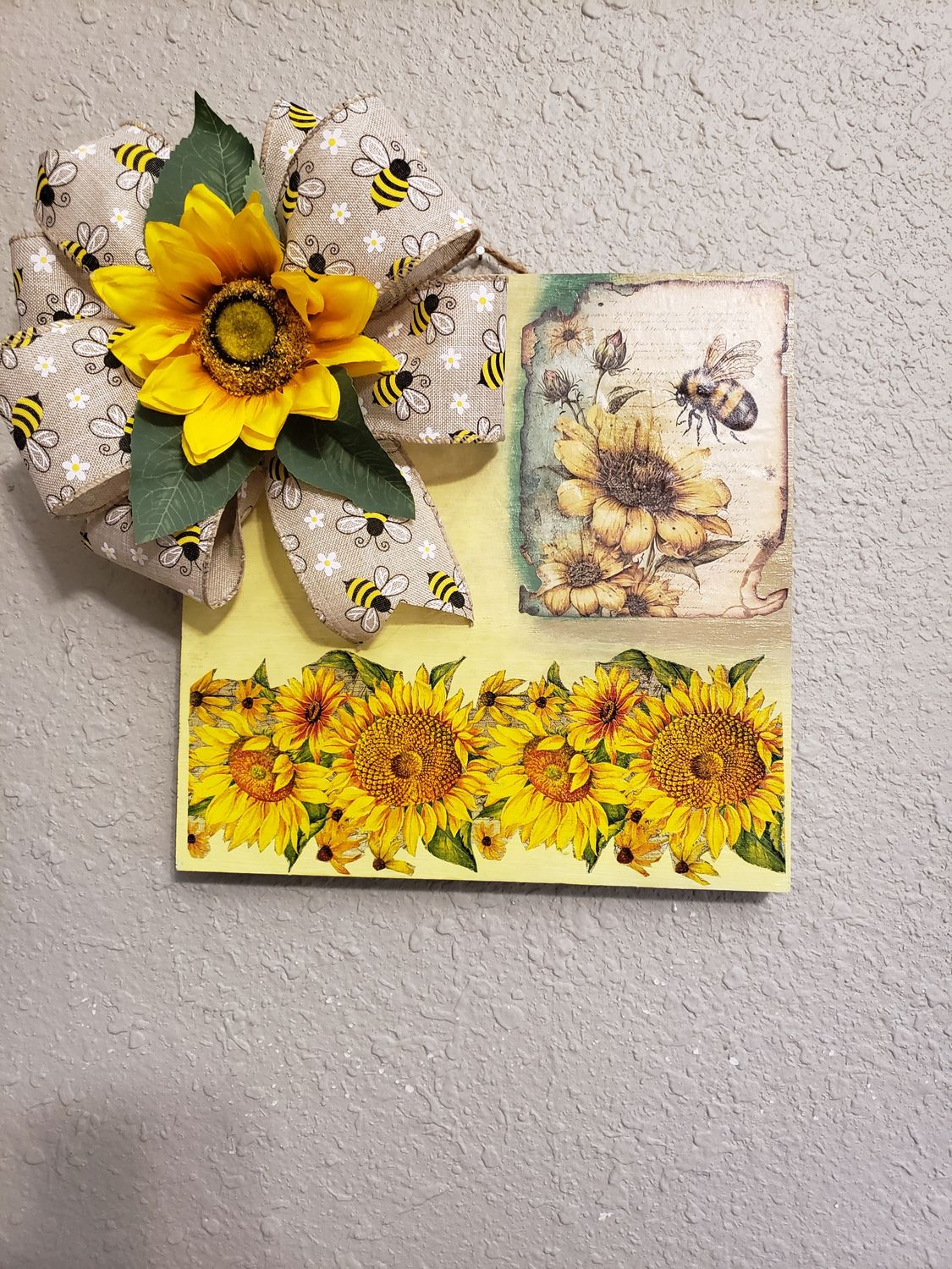 Sunflowers bee wall hanging