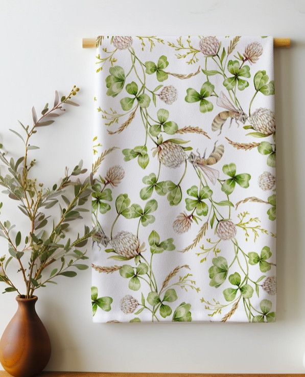 Sara Rose Linen Tea Towel, Style: Clover + Bee