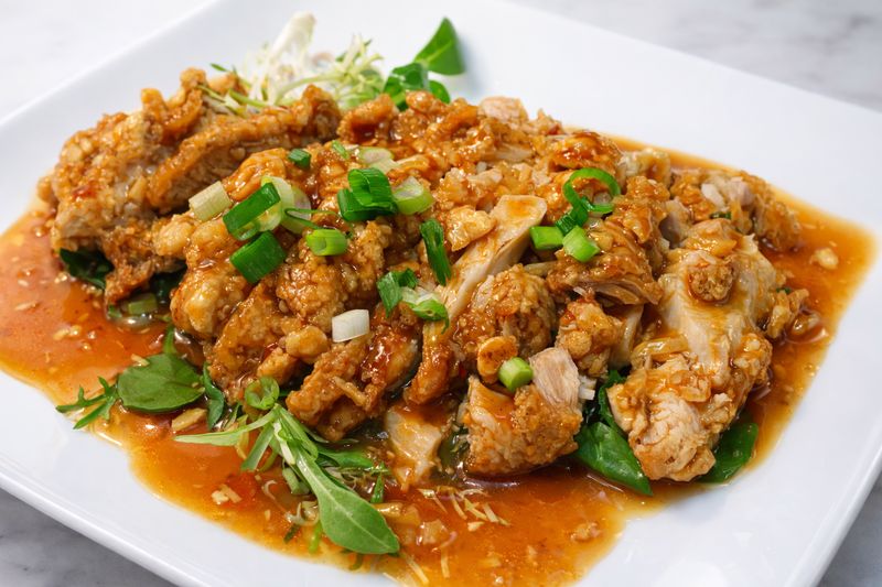 44 Poulet croustillant à la sauce gingembre