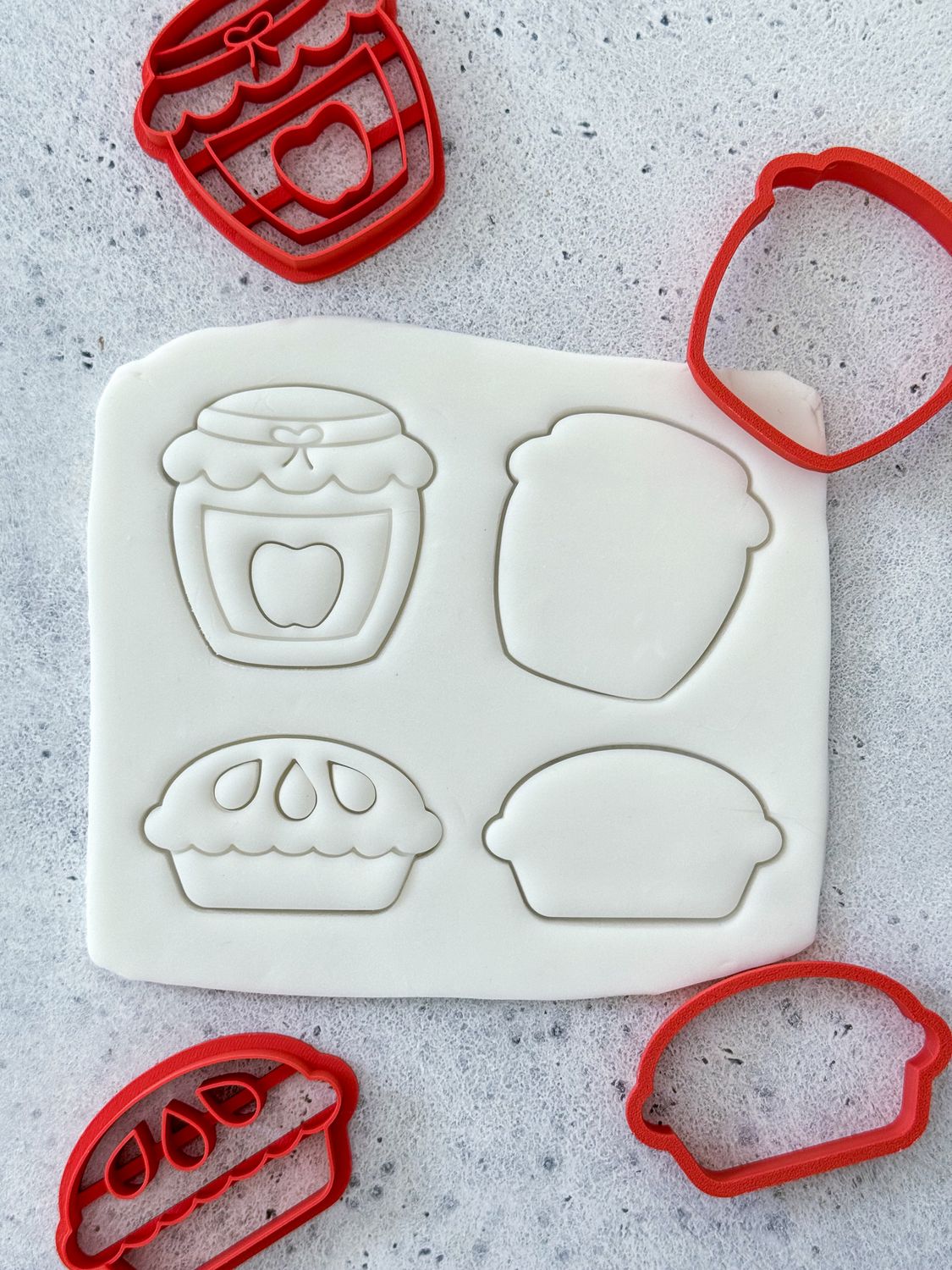 Apple pie- Linzer cookie cutter set