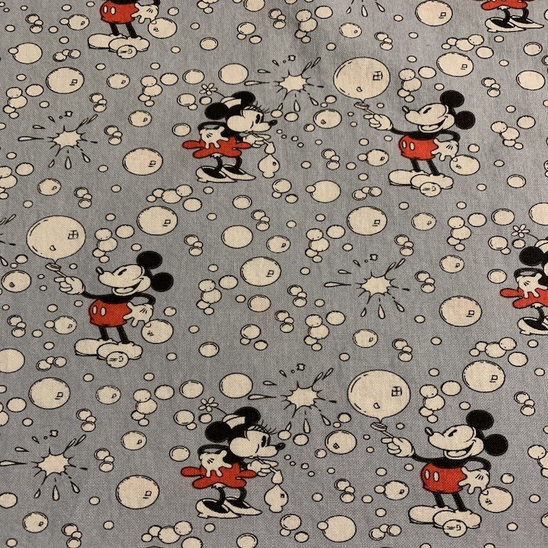 &quot;Bubbles Mickey!&quot; Face Mask