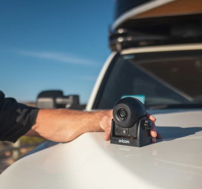 Wireless Reversing Camera with Magnetic Base Wireless Reversing Camera with Magnetic Base