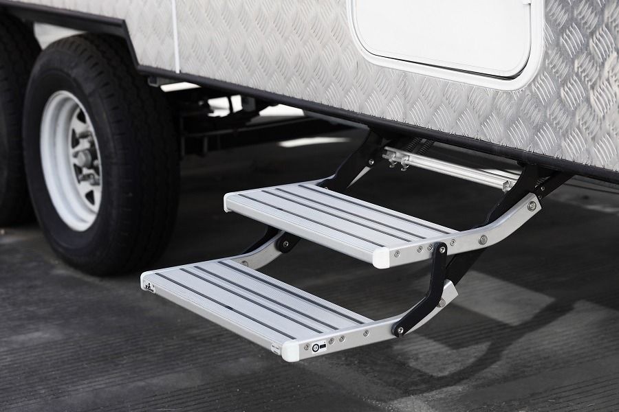 Caravan double fixed pull-out step