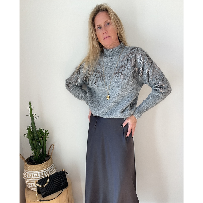 Pull "DIVINE" sequins