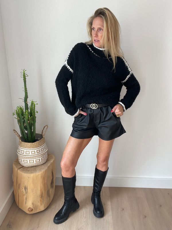 Short "GABY" simili