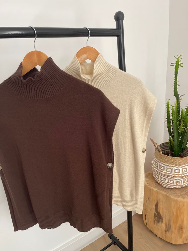 Pull poncho col montant