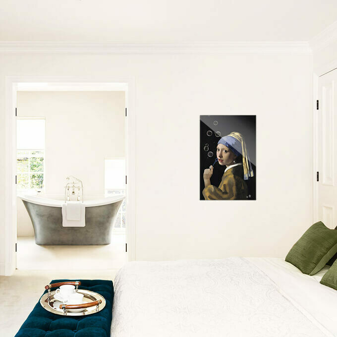 Bubbly Girl | Small | 60 x 90 cm