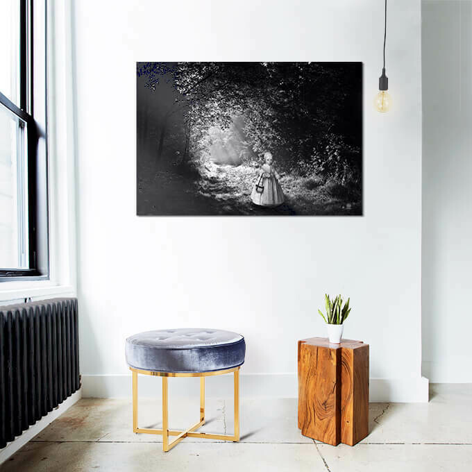 Wandering Helena | Large | 150 x 100 cm Wandering Helena | Large | 150 x 100 cm