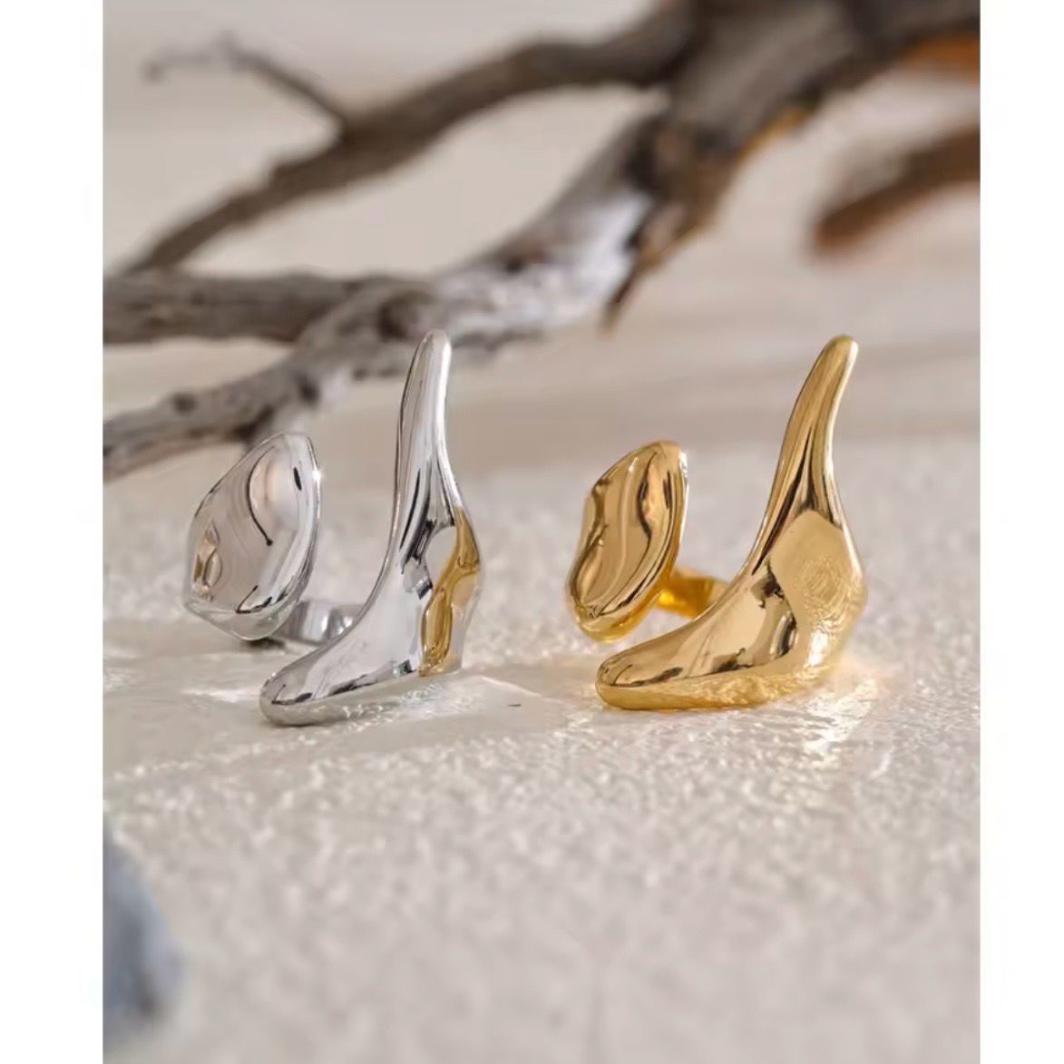 Alien Girl Ring
