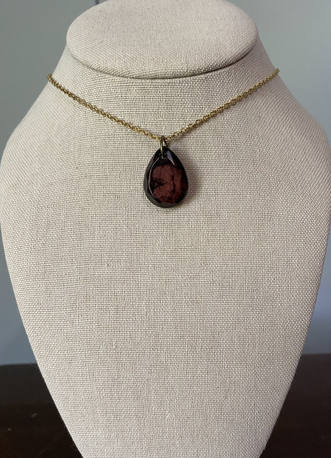 Rose Small Teardrop