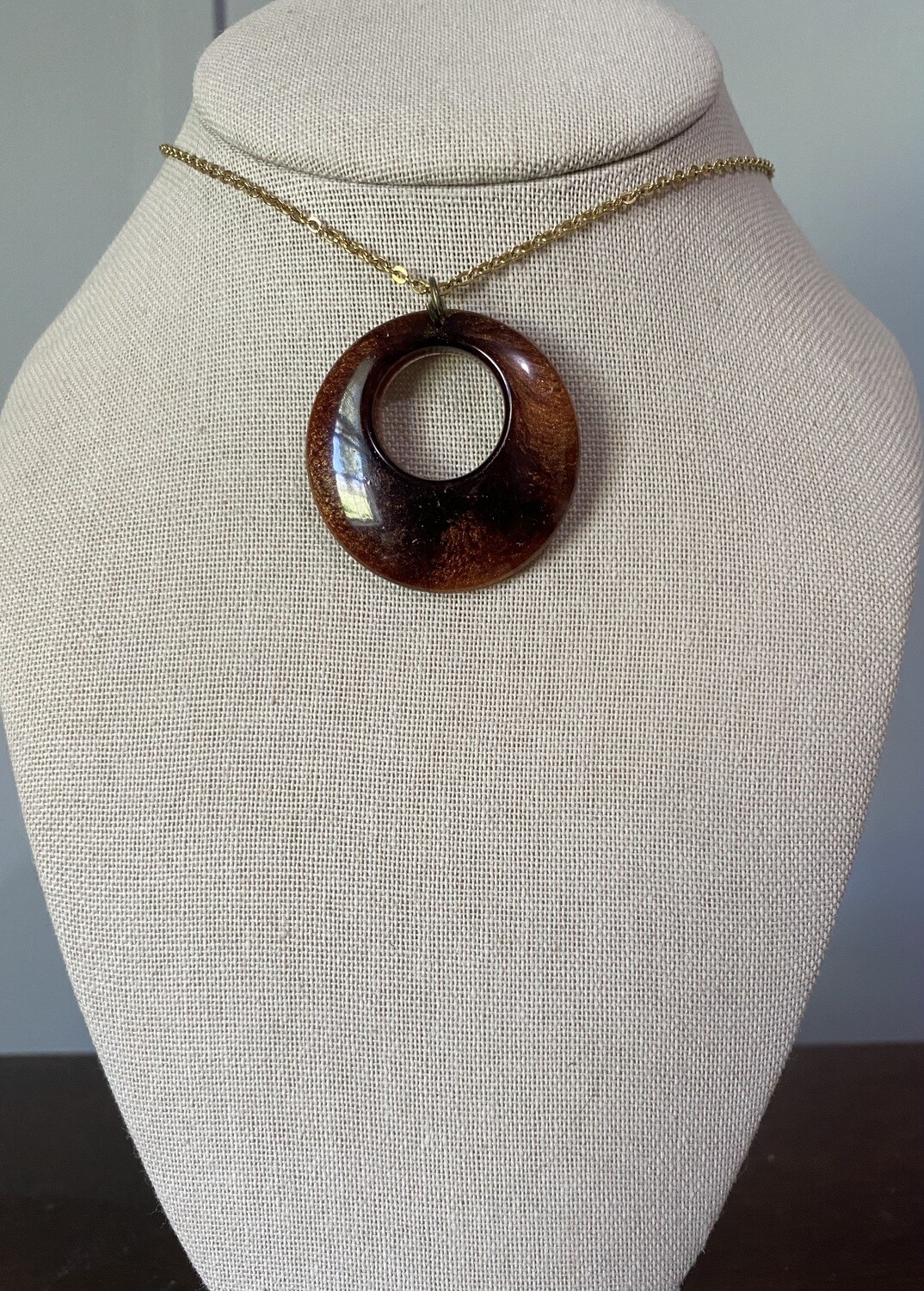 Amber Round