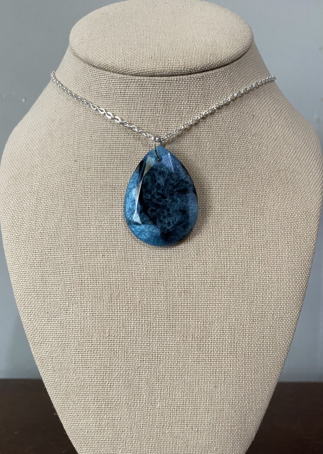 Effervescent Blue with Black Teardrop
