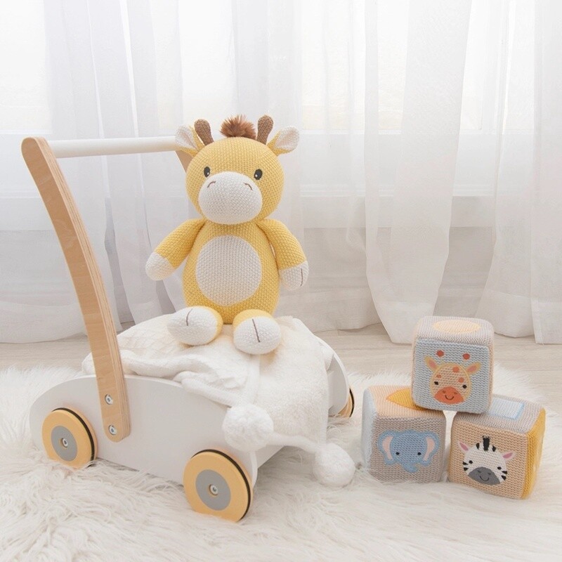 Noah the Giraffe Knitted Plushie