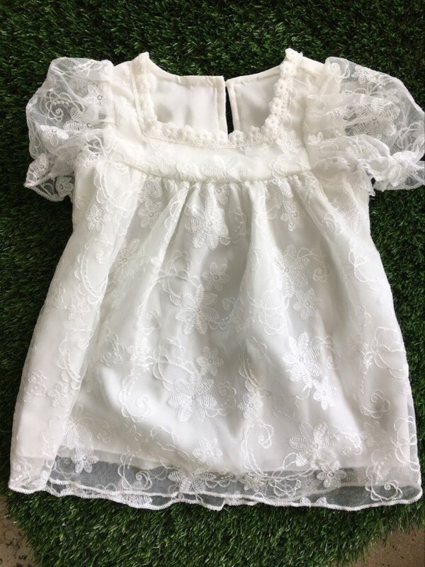 Dress, Puff sleeved, lace overlay.