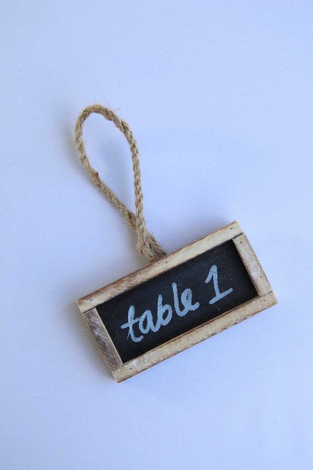 Mini hanging chalkboards