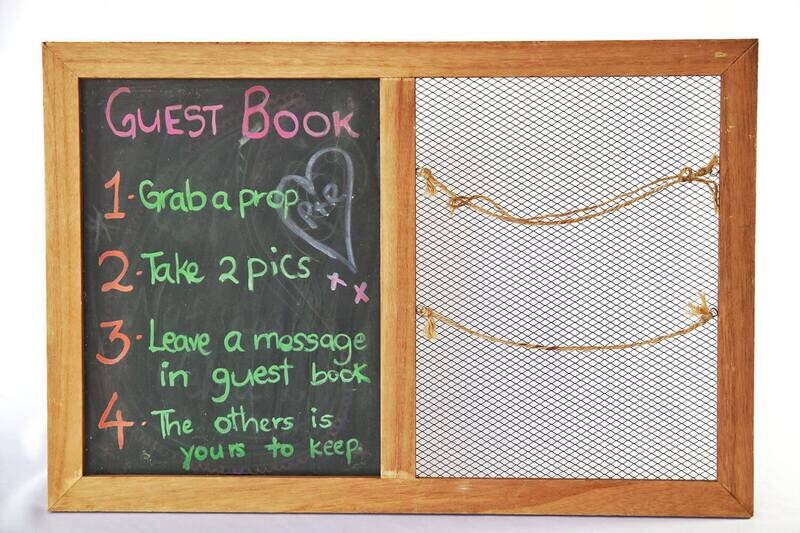Chalkboard with mesh frames