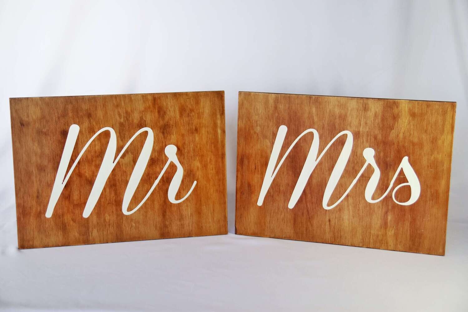 Mr and Mrs wooden board - medium