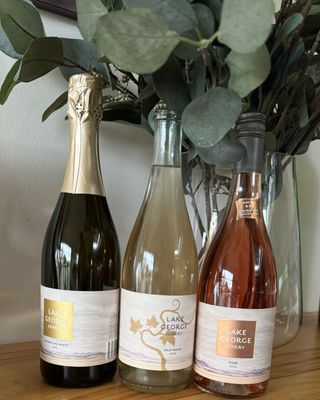 Mother's Day Delight Wine Pack
