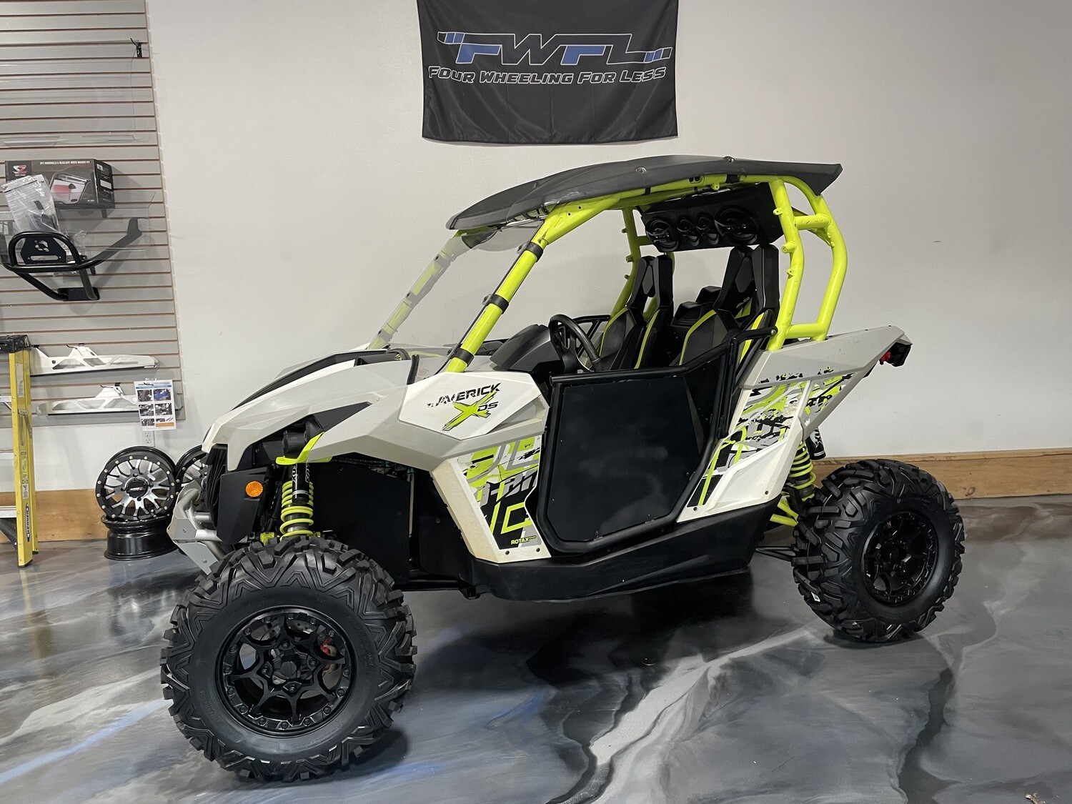 2015 Can-Am Maverick 1000R X DS Turbo - As low as $293/Month!