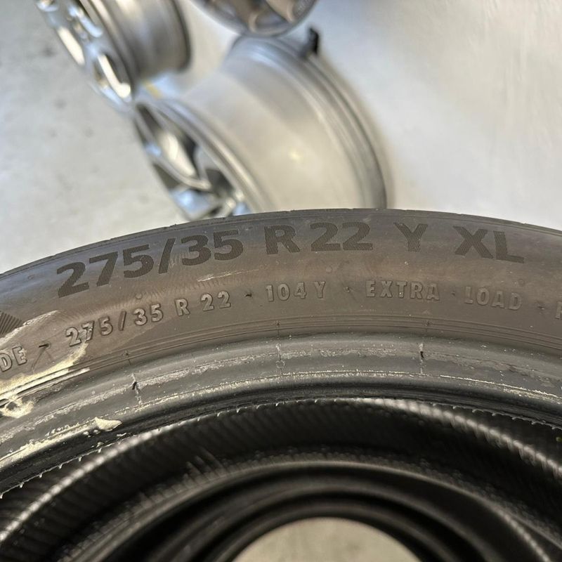 275/35R22 104Y XL