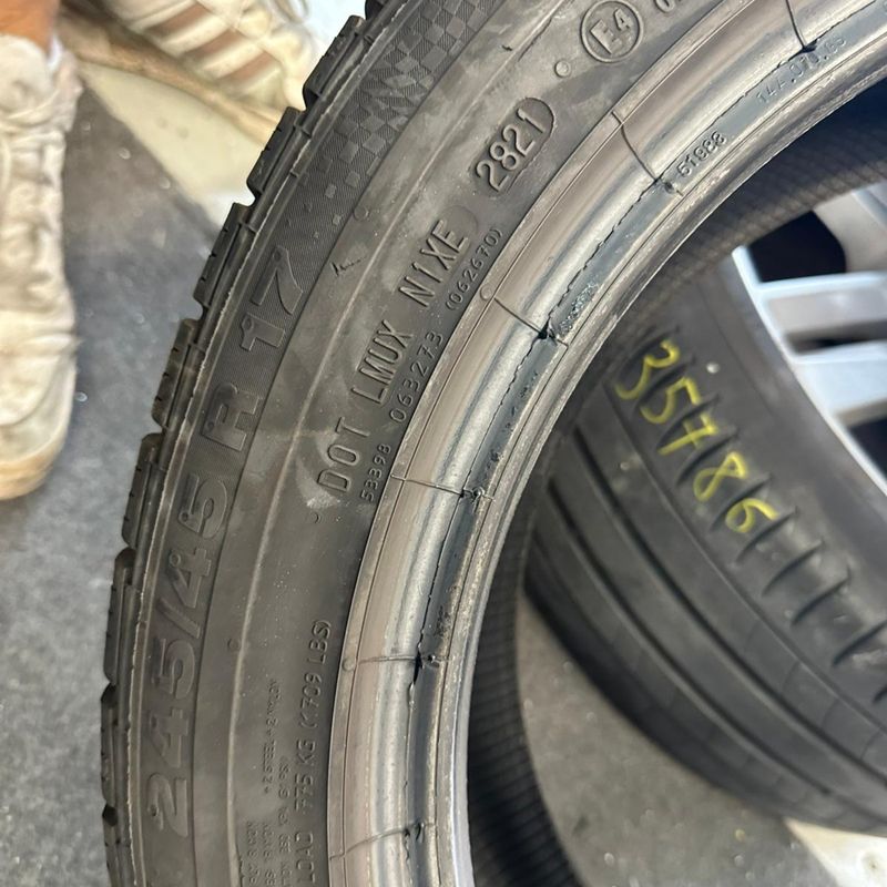 245/45R17 99V CONTINENTAL TS810S